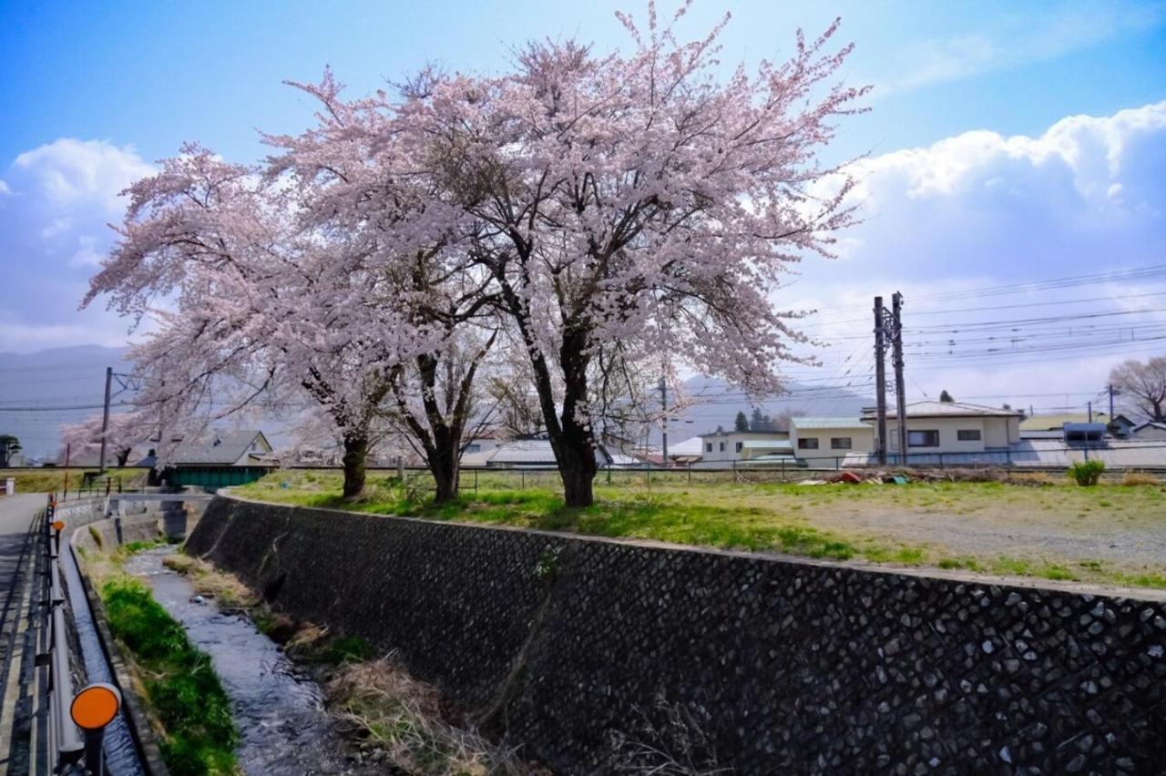 Villa Fuji Irodori Fujiyoshida Bagian luar foto
