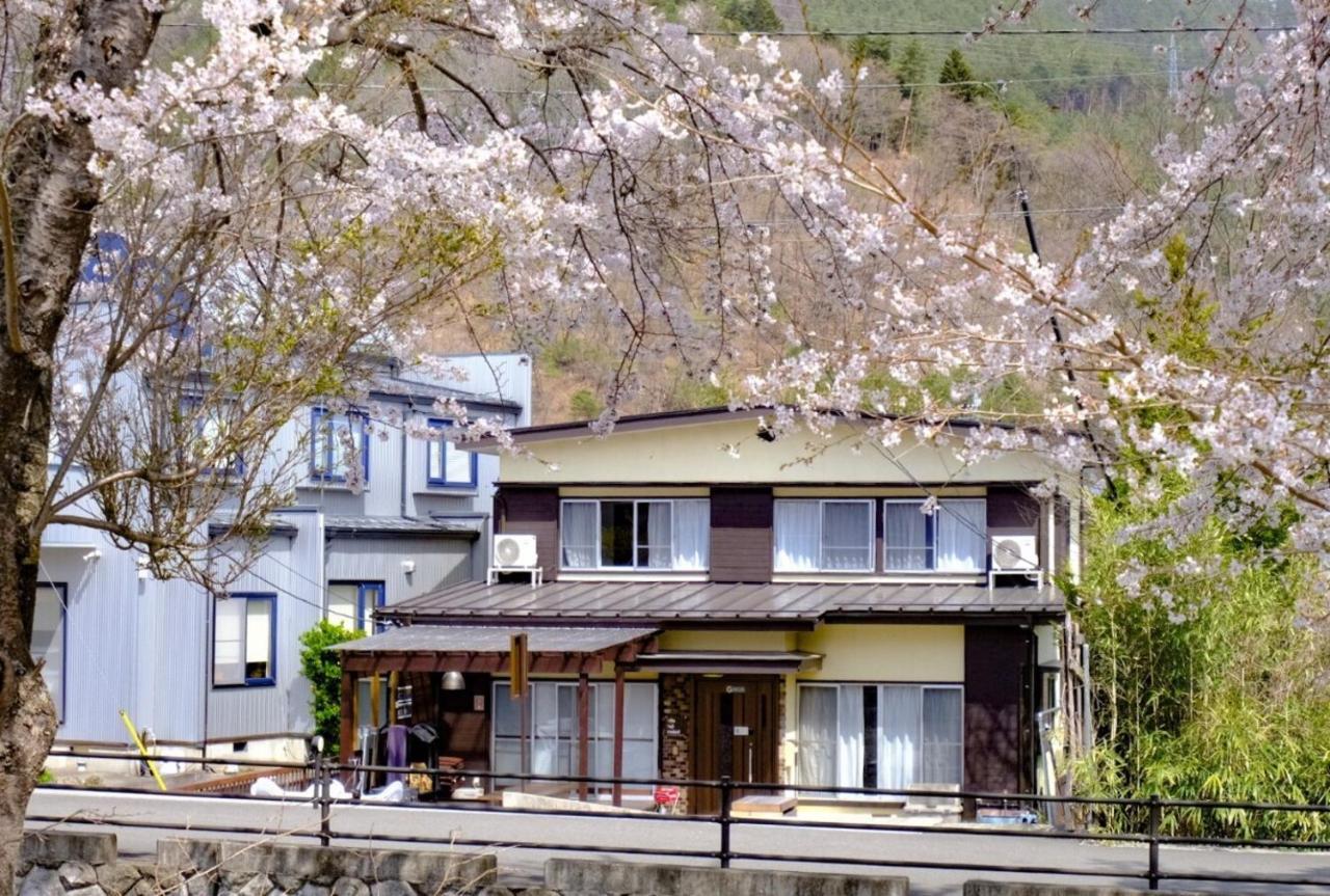 Villa Fuji Irodori Fujiyoshida Bagian luar foto
